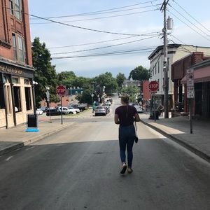 Meet your Posher, Amanda